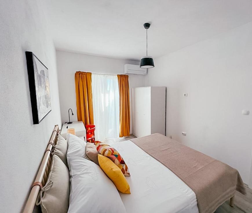 Apartments Happy Сукошан Экстерьер фото